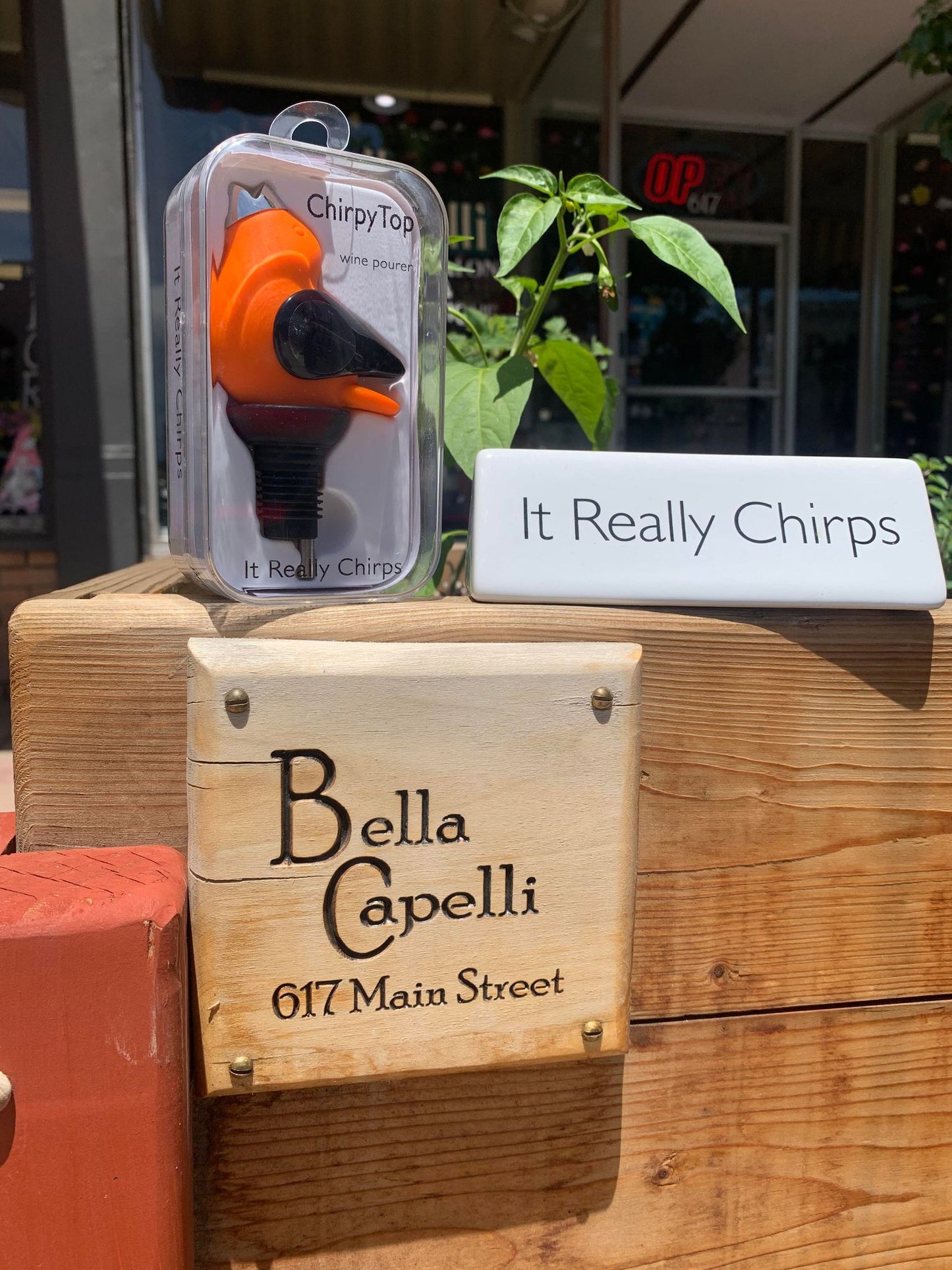Chirpy Top Wine Topper